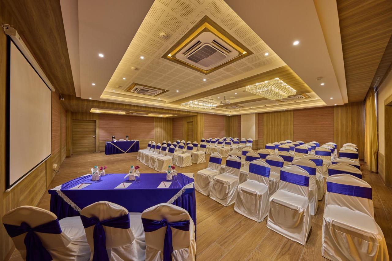 Grand Continent Hosur A Sarovar Portico Affiliate Hotel Ngoại thất bức ảnh
