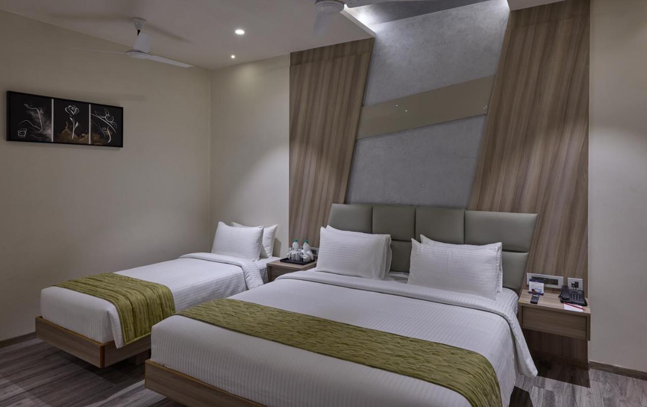 Grand Continent Hosur A Sarovar Portico Affiliate Hotel Ngoại thất bức ảnh