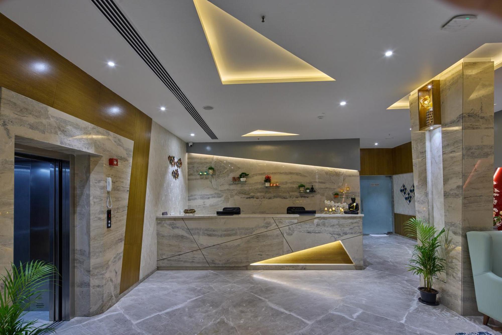 Grand Continent Hosur A Sarovar Portico Affiliate Hotel Ngoại thất bức ảnh