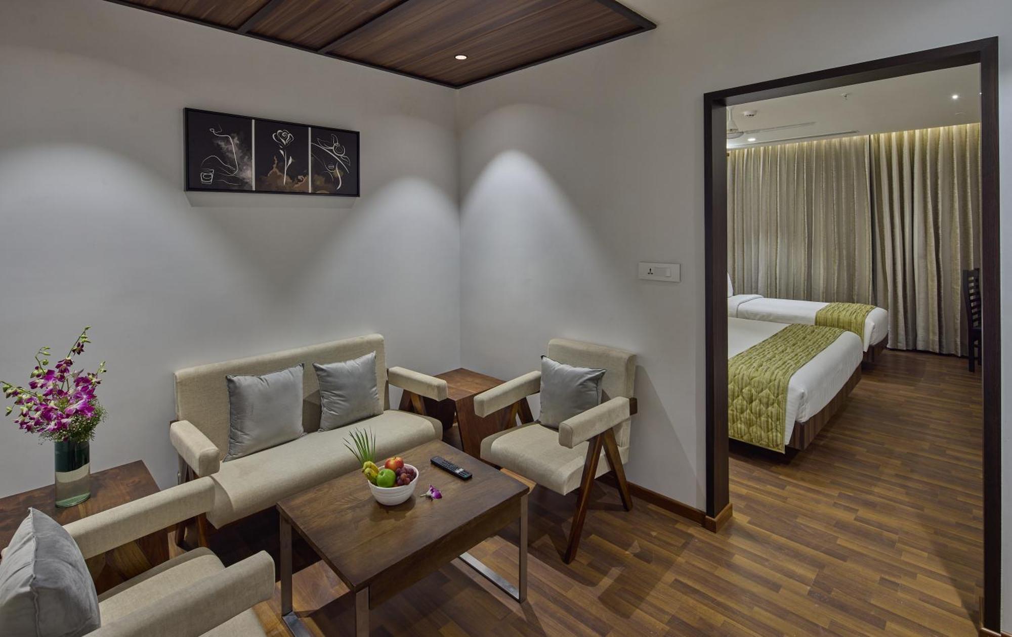 Grand Continent Hosur A Sarovar Portico Affiliate Hotel Ngoại thất bức ảnh