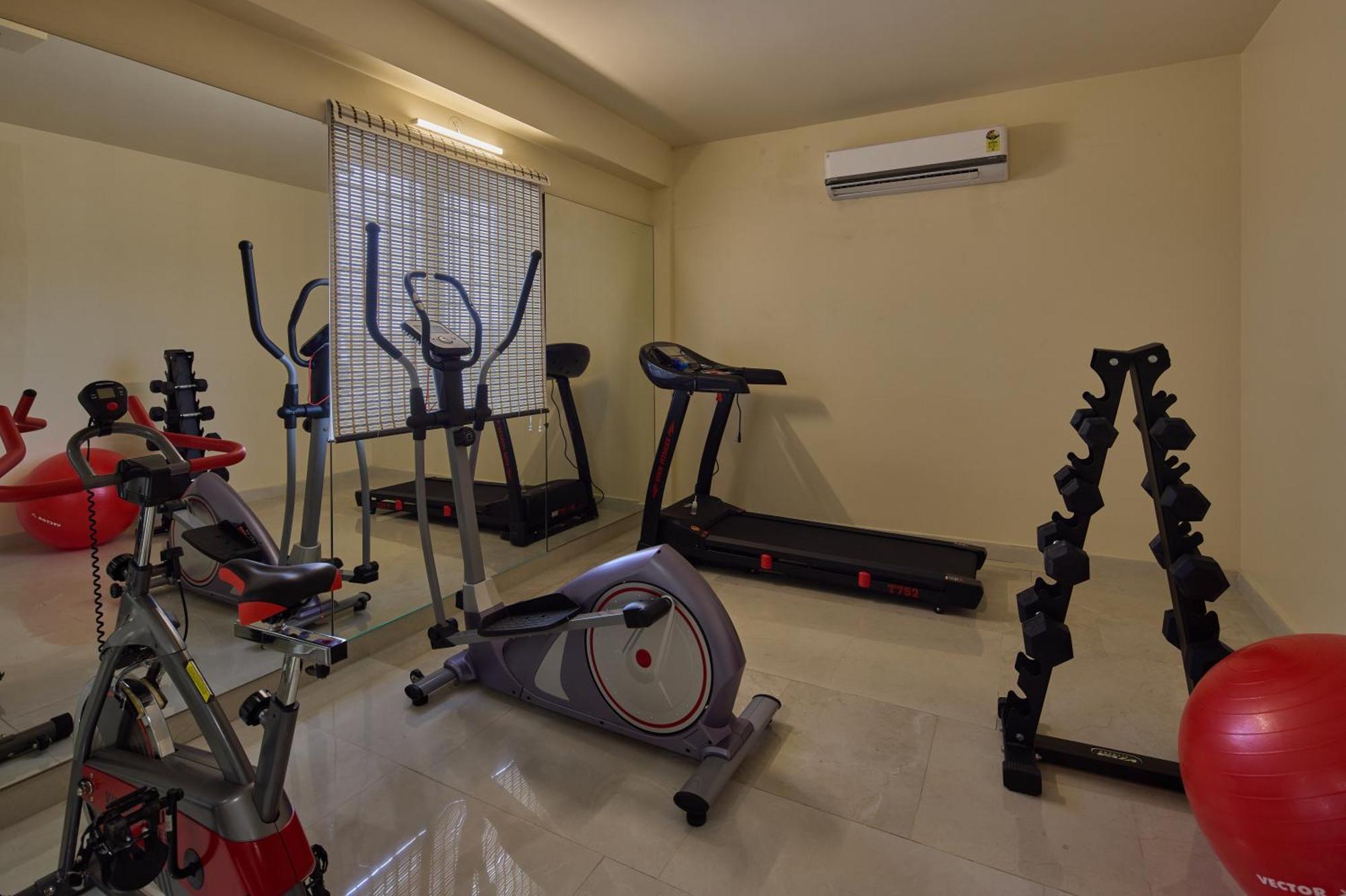 Grand Continent Hosur A Sarovar Portico Affiliate Hotel Ngoại thất bức ảnh