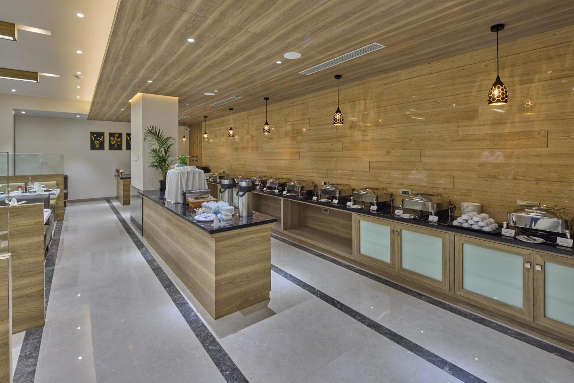 Grand Continent Hosur A Sarovar Portico Affiliate Hotel Ngoại thất bức ảnh